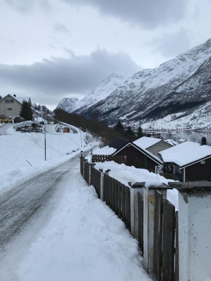 Apartament Panorama Fjord Olden Zewnętrze zdjęcie